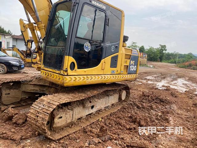 驾驶室整体（整机外观）