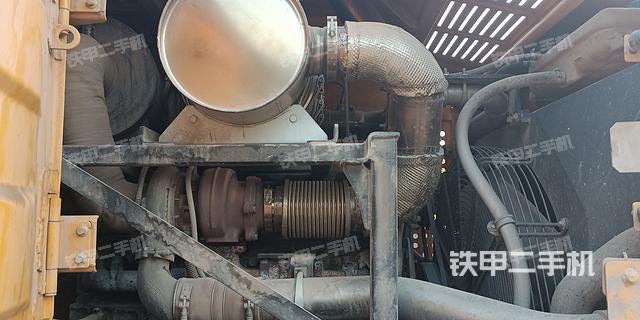 发动机左侧（整机外观及大件）