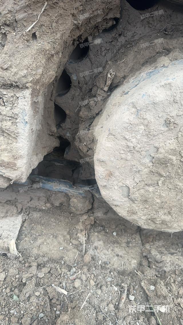 单侧履带整体（整机外观）