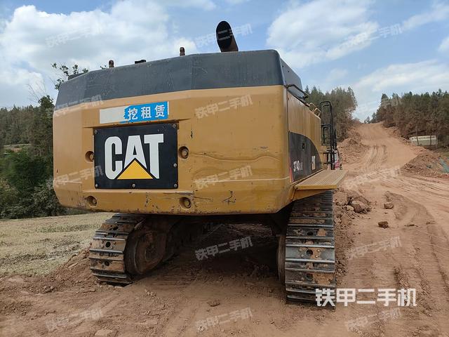 驾驶室顶部（整机外观）