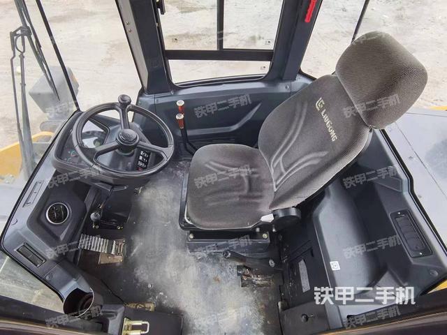 驾驶室工作台（整机外观及大件）