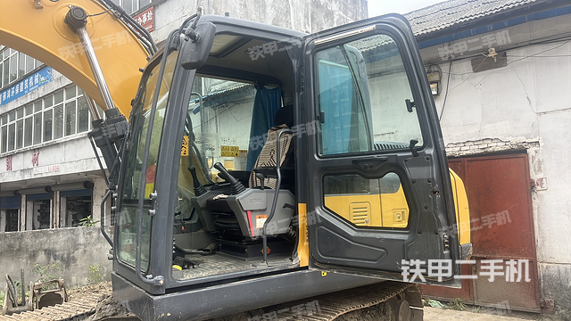 驾驶室整体（整机外观）