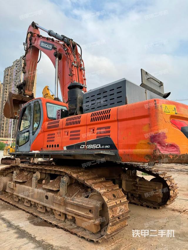 斗财DE530-9S挖掘机