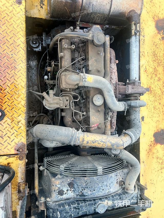 发动机整体俯视（整机外观）