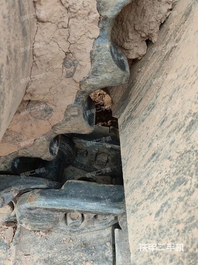 单侧履带整体（整机外观）