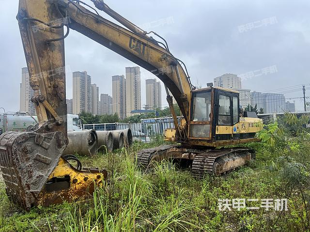 卡特彼勒E200B挖掘机