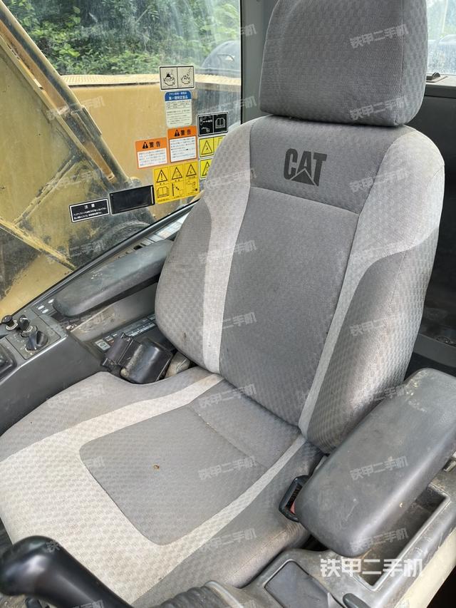 驾驶室整体（整机外观）