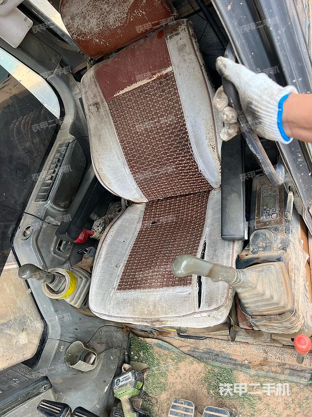 驾驶室整体（整机外观）