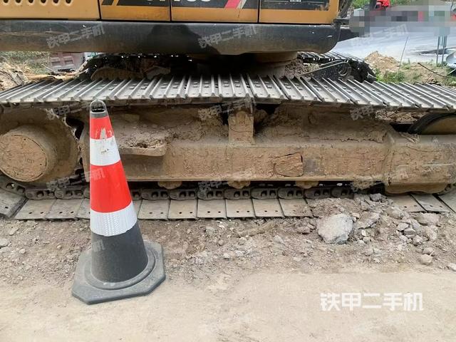 单侧履带整体（整机外观）