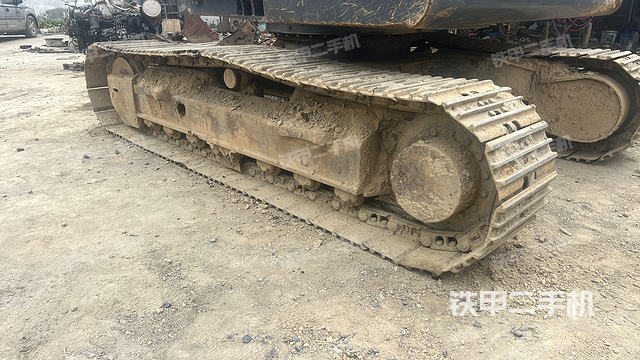 单侧履带整体（整机外观）