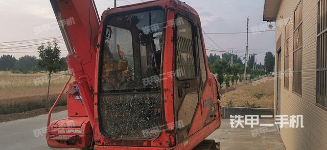 驾驶室整体（整机外观）