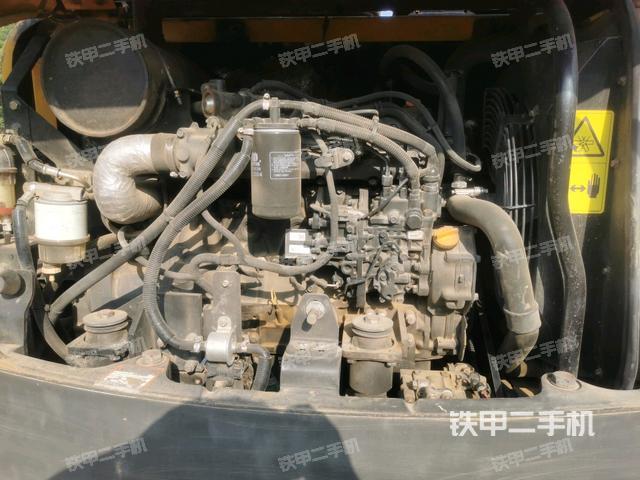 发动机室（上车部件）