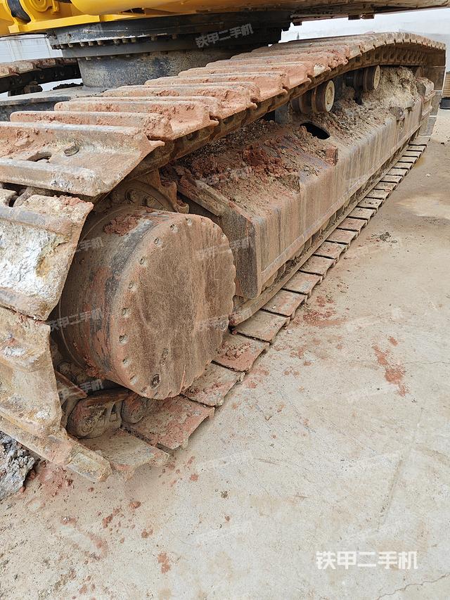 单侧履带整体（整机外观）