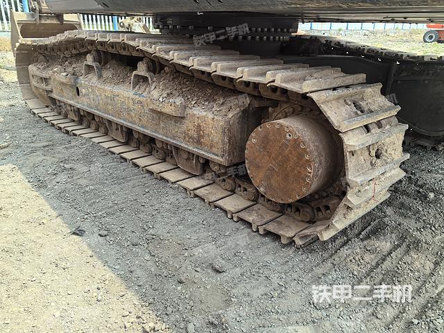 单侧履带整体（整机外观）