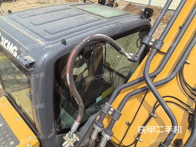 驾驶室顶部（整机外观）