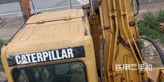 驾驶室顶部（整机外观）