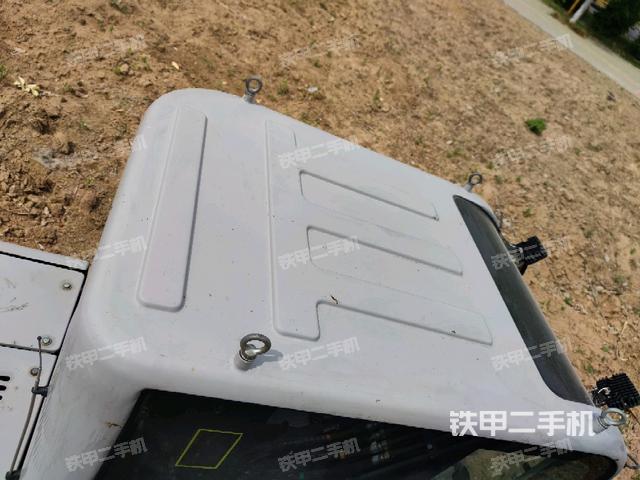 铲斗45度(工作和回转装置) 铲斗45度(工作和回转装置)