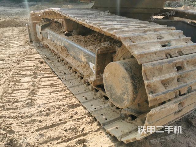 左侧履带整体 （行走机构）