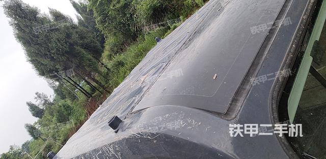 驾驶室顶部（整机外观）