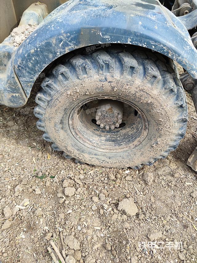 单侧履带整体（整机外观）