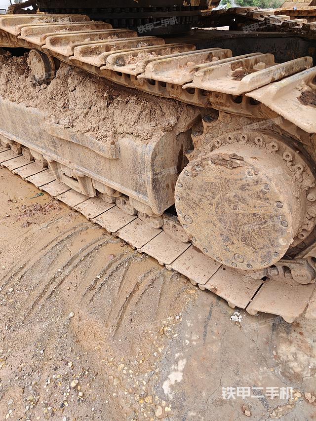 单侧履带整体（整机外观）