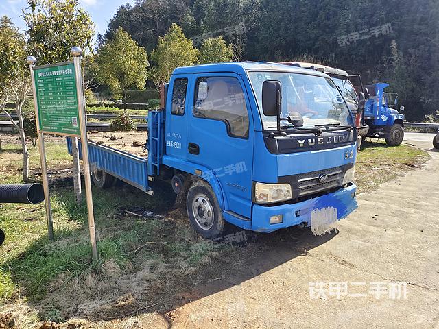 整机右后45°（设备外观及核心部件）