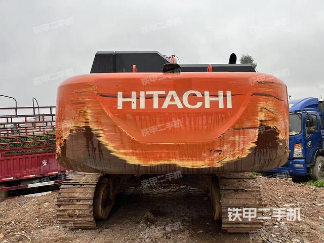 驾驶室顶部（整机外观）