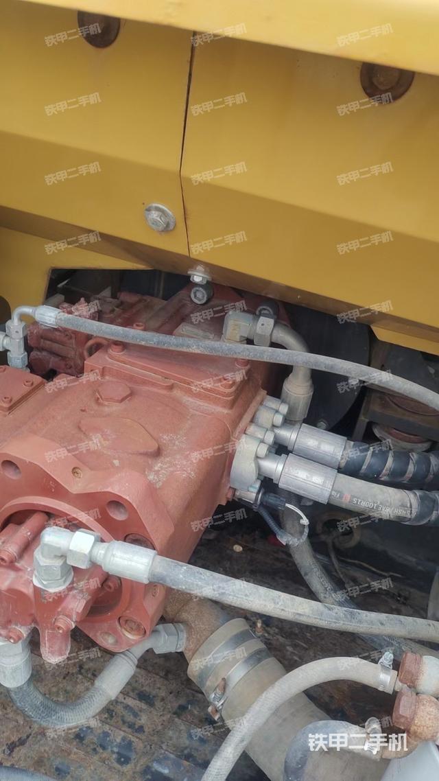 驾驶室顶部（整机外观）