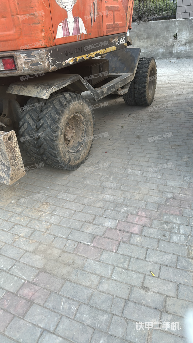 单侧履带整体（整机外观）