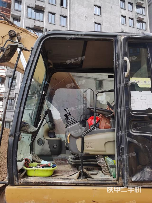 驾驶室整体（整机外观）