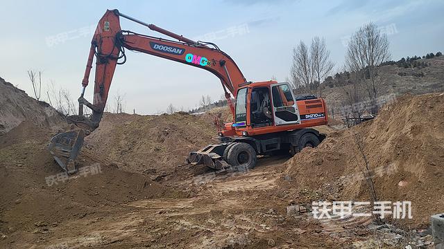 驾驶室整体（整机外观）