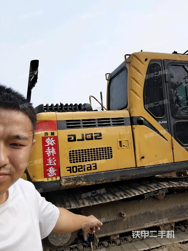 山东临工LG6150E挖掘机的设备实拍-第1张实拍照片
