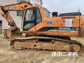郑州斗山DH225LC-7挖掘机实拍图片