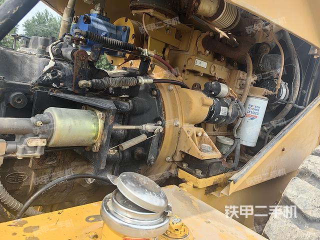 整机右后45°（设备外观及核心部件）