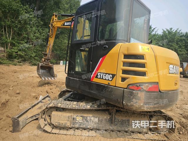 三一重工SY55C挖掘機(jī)
