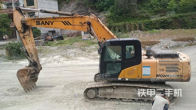 驾驶室整体（整机外观）