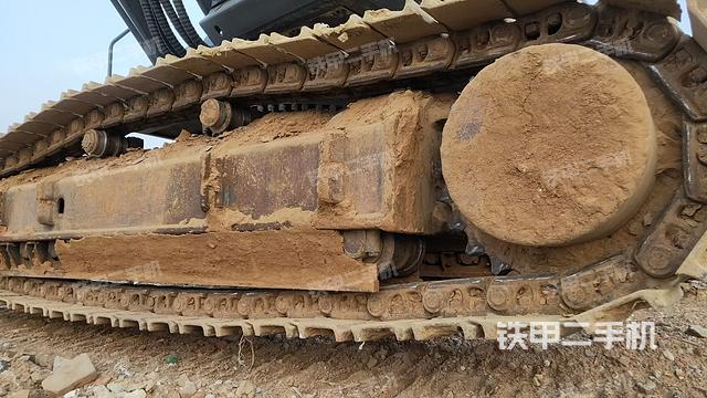 单侧履带整体（整机外观）