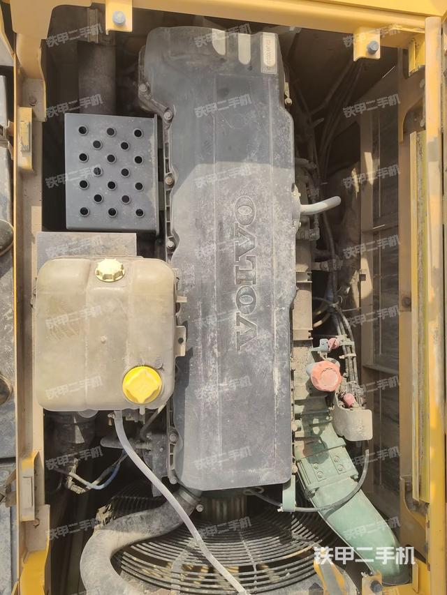 发动机整体俯视（整机外观）