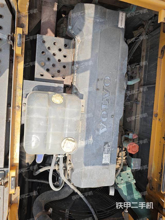 发动机整体俯视（整机外观）