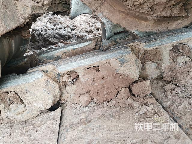 单侧履带整体（整机外观）