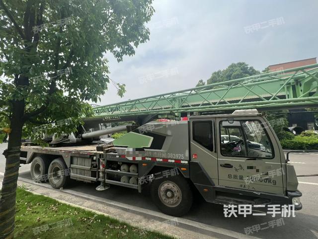 整机右侧（设备外观及核心部件）