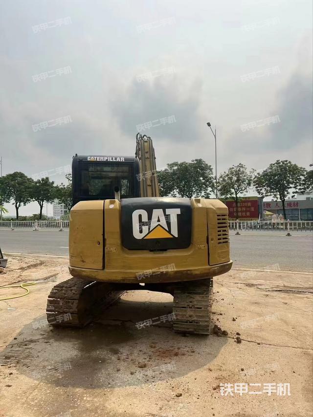 驾驶室整体（整机外观）