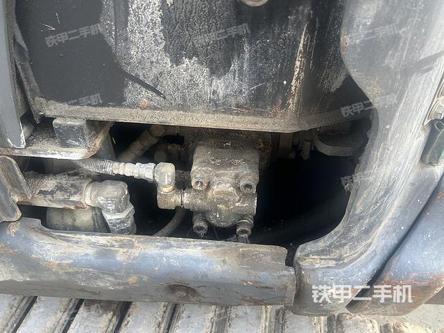 驾驶室整体（整机外观）