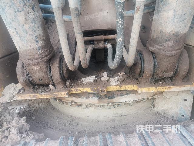 驾驶室顶部（整机外观）