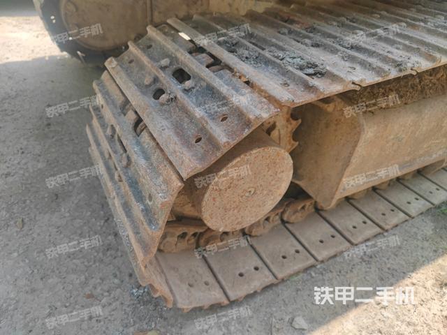 左驅(qū)動(dòng)輪(行走機(jī)構(gòu)) 左驅(qū)動(dòng)輪(行走機(jī)構(gòu))