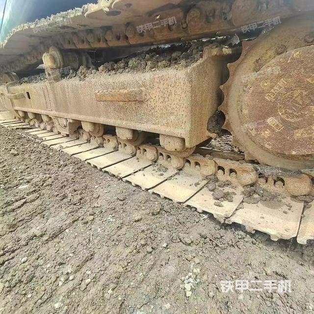 单侧履带整体（整机外观）