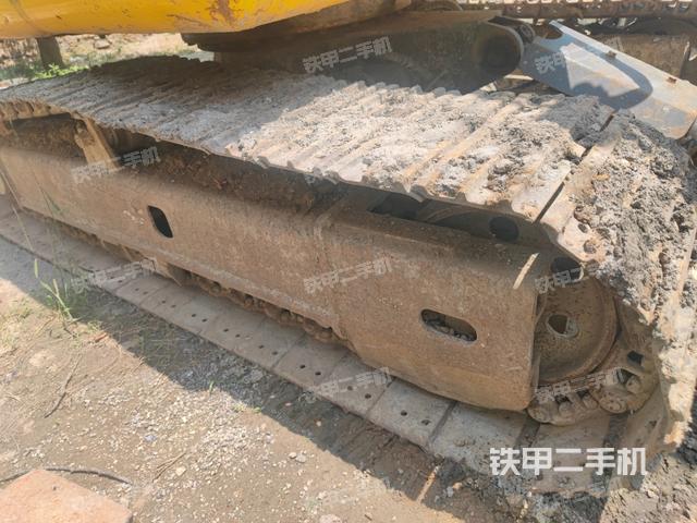 左側(cè)履帶整體?(行走機(jī)構(gòu)) 左側(cè)履帶整體?(行走機(jī)構(gòu))