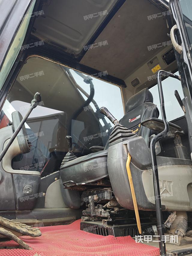 驾驶室整体（整机外观）