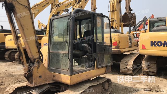 驾驶室整体（整机外观）