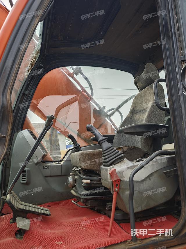 驾驶室整体（整机外观）